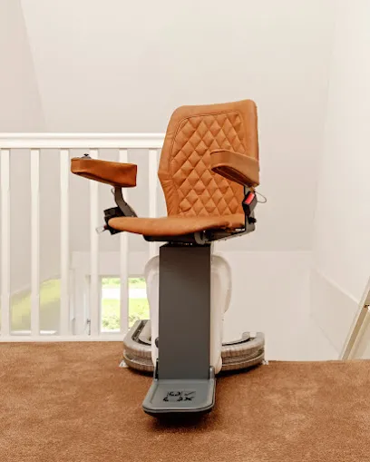 Image de Graine de Génie Bordeaux | Douche sécurisée et Monte escalier - PMR / Seniors