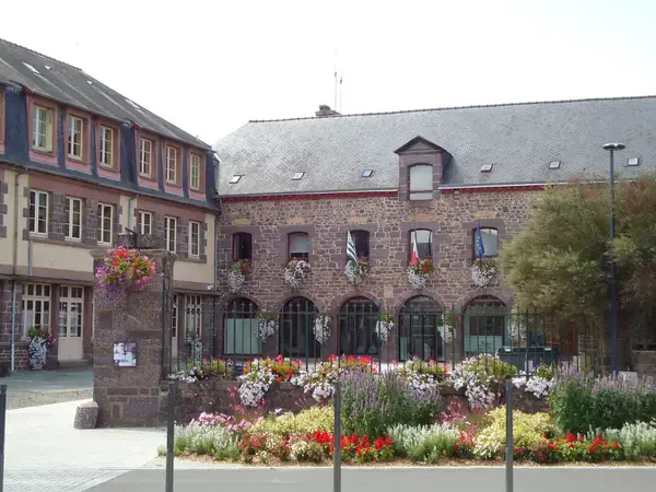 Service Monte Escalier Monte-escalier Montfort-sur-Meu